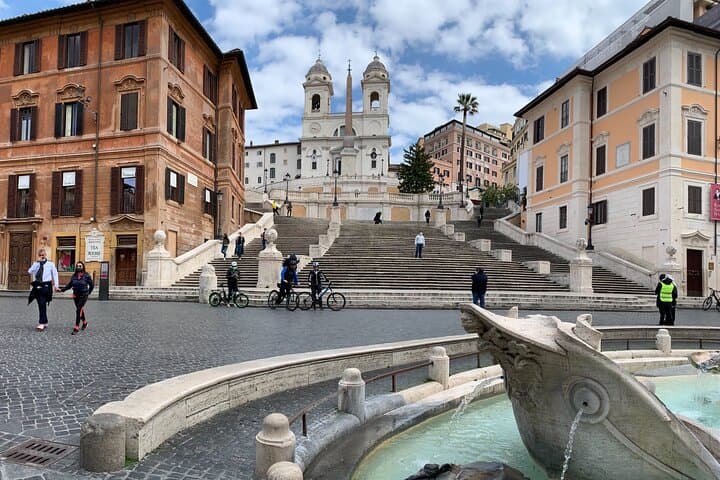 Rome E-Bike Tour: 2-Hour Highlights from Colosseum to Pantheon photo 5