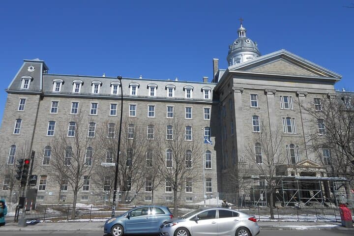 Montreal Scavenger Hunt: Self-Guided Walking Tour Through Downtown, Plateau & Quartier des Spectacles photo 4