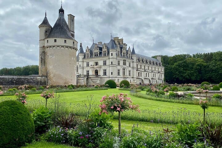 2-Day Private Loire Valley Castles Tour from Paris — Chambord, Chenonceau & Wine Tasting photo 6
