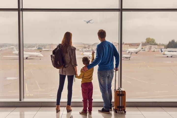 St. Maarten Red Carpet Private Airport Transfer: Smooth Arrival with VIP Perks photo 3