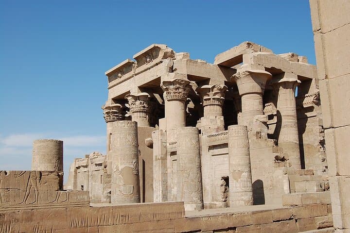 5-Night Luxor to Aswan Nile Cruise with Hot-Air Balloon & Abu Simbel photo 4