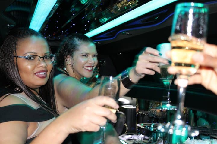 Private 2-Hour Las Vegas Limo Tour: Night Strip Cruise with Champagne photo 1