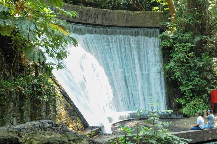 Uruapan Day Tour: Cupatitzio Springs & Tinganio Archaeological Site photo 2