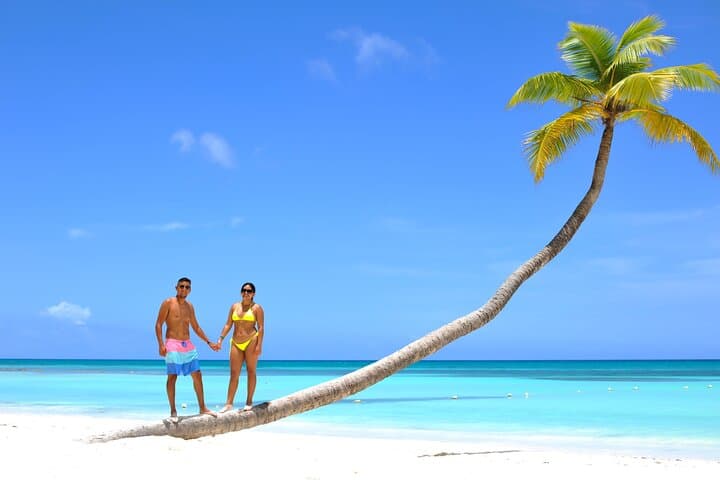 Full-Day Isla Saona Excursion from Punta Cana — Catamaran, Natural Pool & Beach photo 3