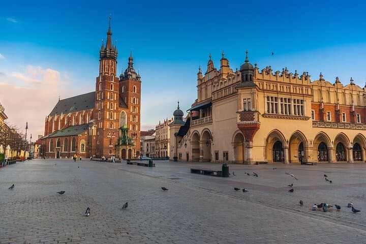 Self-Guided e-Scavenger Hunt in Krakow — Old Town Walking Game photo 3