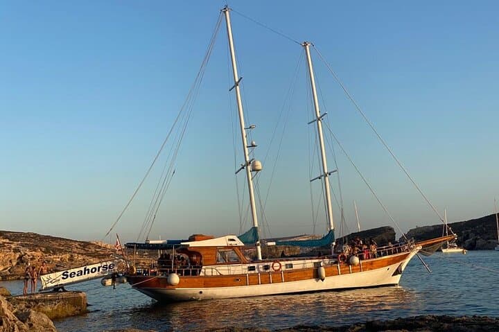 Sunset Cruise to Comino & Blue Lagoon: Evening Boat Trip and Cave Swim photo 2