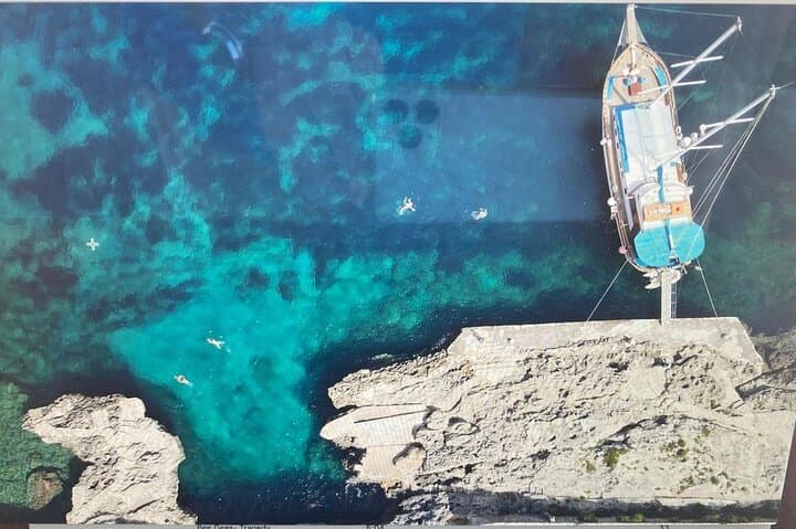 Sunset Cruise to Comino & Blue Lagoon: Evening Boat Trip and Cave Swim photo 3