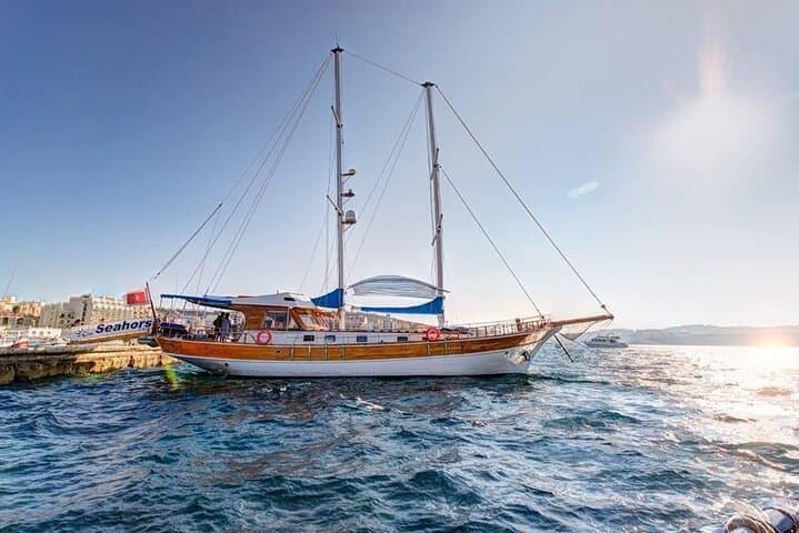 Sunset Cruise to Comino & Blue Lagoon: Evening Boat Trip and Cave Swim photo 4