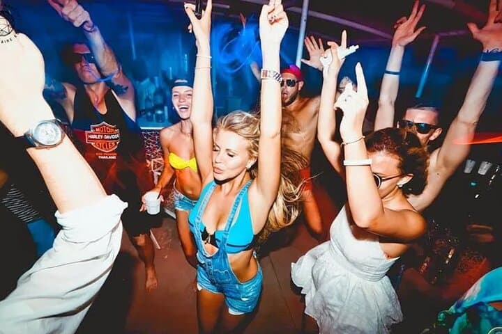 Alanya Sunset Cruise: Dinner, Swimming & Foam Party on the Mediterranean photo 3