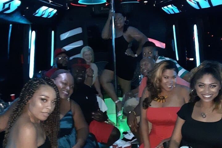 Las Vegas Party Bus Bar Crawl: VIP Entry, Free Drinks & Strip Cruise photo 6