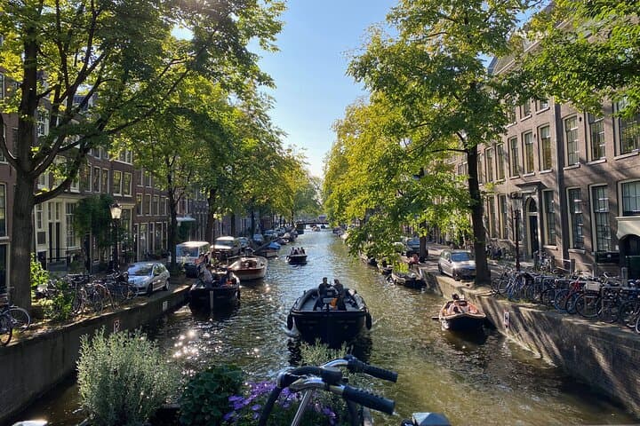 Jordaan Walking Tour: Hidden Streets & Courtyards of Amsterdam photo 3