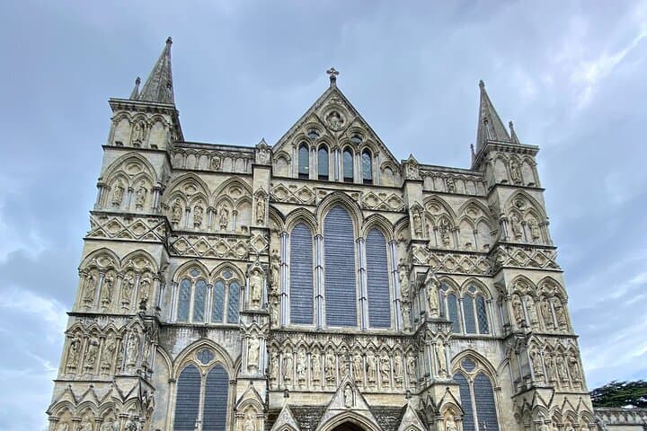 Private Stonehenge and Salisbury Cathedral Tour from London — 8‑Hour Guided Excursion photo 6
