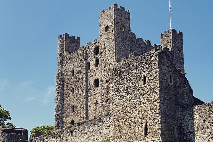Private Kent Castles and White Cliffs of Dover Day Tour from London