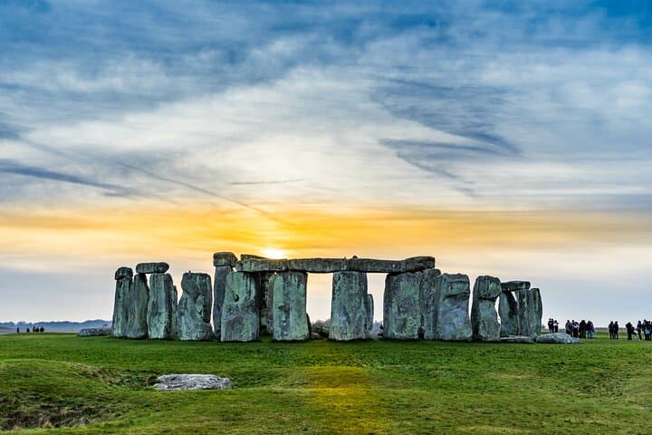 Private Tour: Windsor Castle, Stonehenge & Bath Day Trip from London photo 2