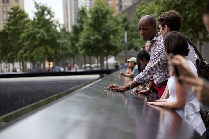 Ground Zero Walking Tour: 1-Hour Guided Visit to the World Trade Center Memorial photo 5