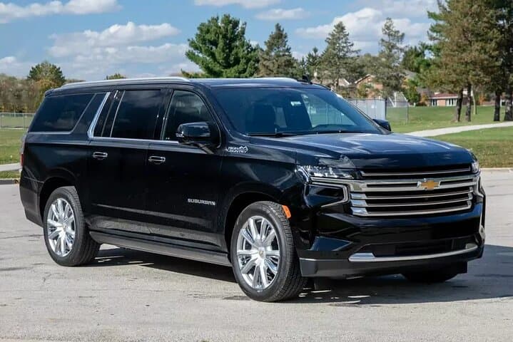 Smooth Arrival: Private Luxury SUV Transfer from HNL to Honolulu photo 2