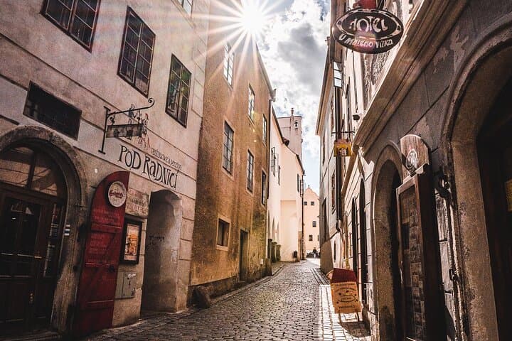 Cesky Krumlov 4-Hour Private Guided Tour: Castle, Old Town & Hidden Corners photo 3