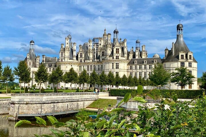 Private 3-Day Normandy, Brittany & Loire Castles Tour from Paris