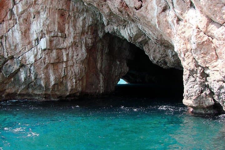 Half-Day Boka Bay Boat Tour to Blue Cave and Our Lady of the Rock from Kotor