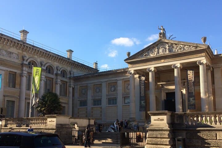 Oxford University & City Walking Tour — Radcliffe Camera, Colleges & Hidden Lanes photo 2