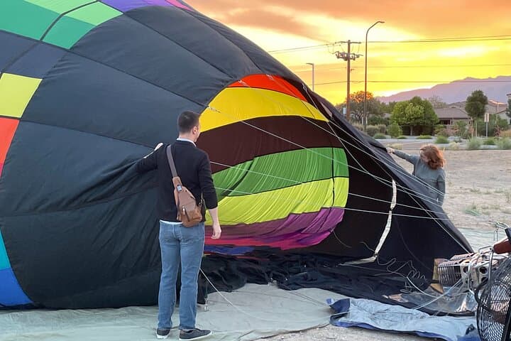 Private Sunrise Hot Air Balloon Ride Over Albuquerque’s Sandia Mountains photo 5