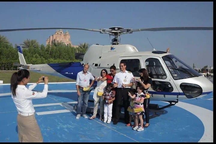 12-minute-helicopter-tour-dubai-burj-khalifa-burj-al-arab photo 3