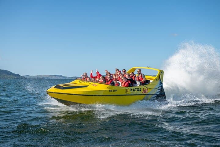 Lake Rotorua Jet Boat Thrill: 30-Minute Katoa High-Speed Tour photo 3