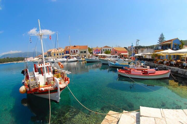 Fiskardo Full-Day Kefalonia Tour: Melissani, Drogarati & Myrtos Viewpoint