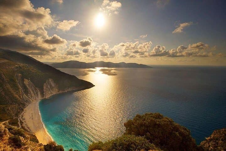 Fiskardo Full-Day Kefalonia Tour: Melissani, Drogarati & Myrtos Viewpoint photo 2