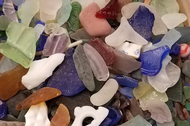 Bonaire Sea Glass Beachcombing: Private Shoreline Tour & Snorkel photo 4