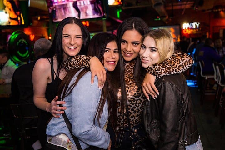 San Diego Drink, Mingle & Dance: 4-Club Night Tour in the Gaslamp photo 3