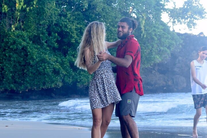 Caribbean Salsa & Bachata in Puerto Viejo: Learn Latin Rhythm in One Hour photo 4