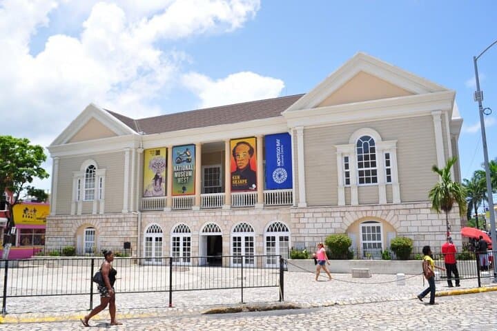 Montego Bay Highlights: Bamboo River Rafting & Downtown Private Tour