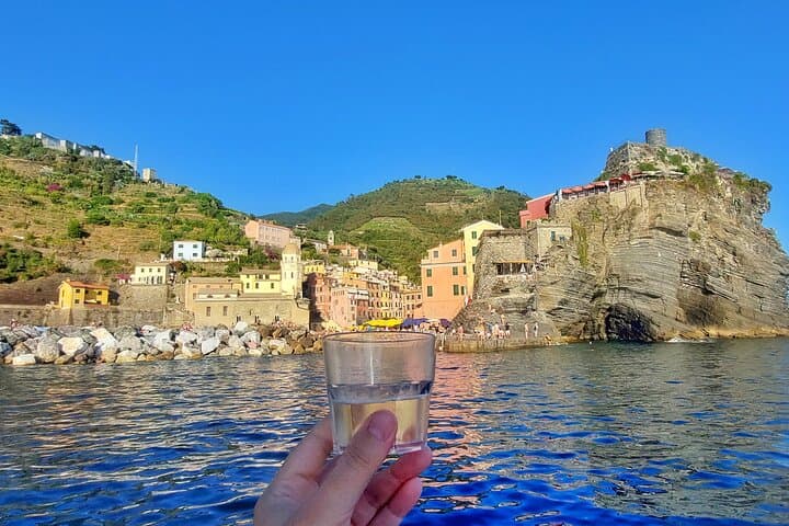 Sunset Cinque Terre Gozzo Boat Tour from Monterosso photo 5