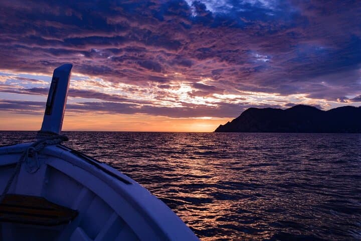 Sunset Cinque Terre Gozzo Boat Tour from Monterosso photo 6