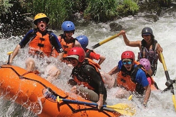 Midday Rogue River Whitewater: Nugget and Powerhouse Rapids from Ashland photo 4