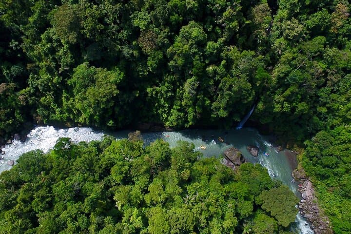 Pacuare River: 2-Day Rafting & Rainforest Lodge Adventure