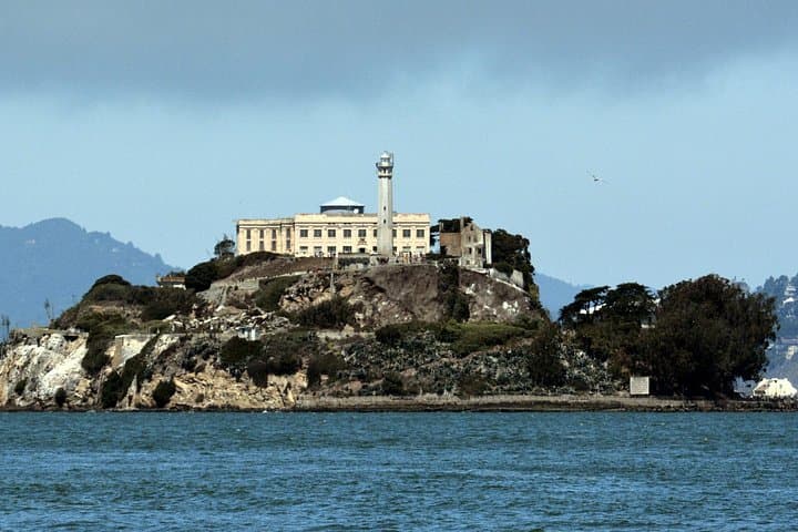 Alcatraz Island Tour and Golden Gate Bridge Bike Rental photo 4