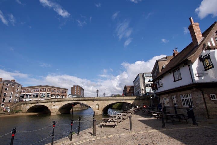 York River Route Water Walk: Historic Ouse Stroll and Cliffords Tower
