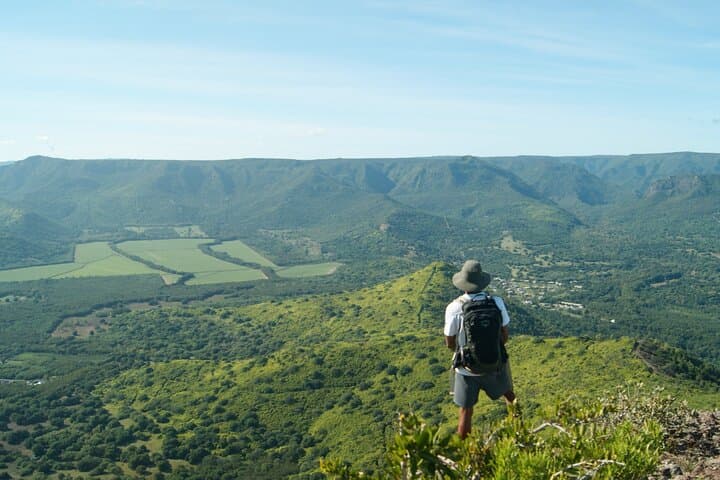 La Tourelle de Tamarin Hike: Summit Trek on Mauritius’ Wild West Coast
