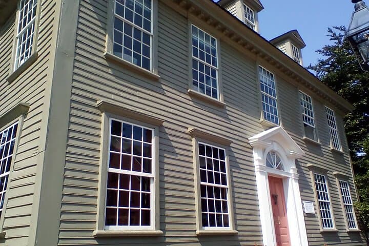 Private Newport City Tour: Mansions, Ocean Drive & Local Stories photo 5