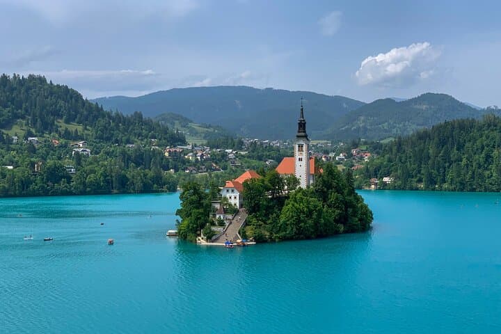 Explore Lake Bled by eBike: Full‑Day and Half‑Day Rentals for Scenic Rides photo 6