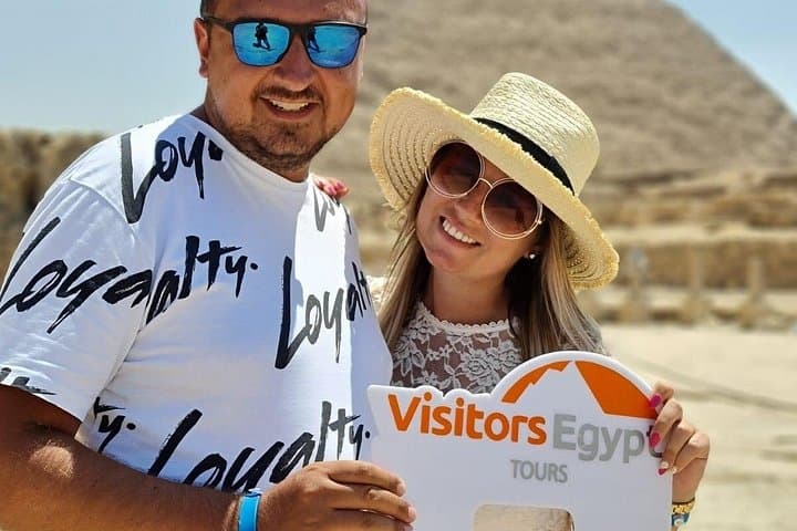 Full-Day Giza Pyramids, Egyptian Museum, Felucca Ride & Khan el-Khalili Bazaar Tour photo 1