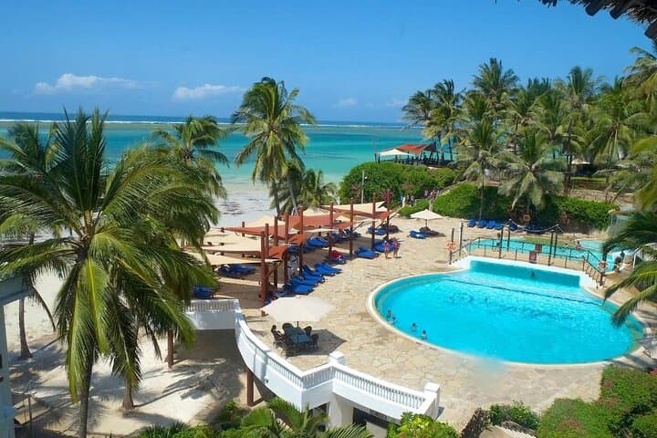 7-day-mombasa-tsavo-west-ziwani-all-inclusive-safari-and-beach-resort photo 4