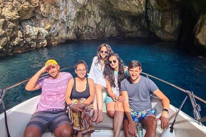 Dubrovnik Elaphiti Boat Tour — Blue Cave Snorkel, Šunj Beach & Old Town Panorama photo 2