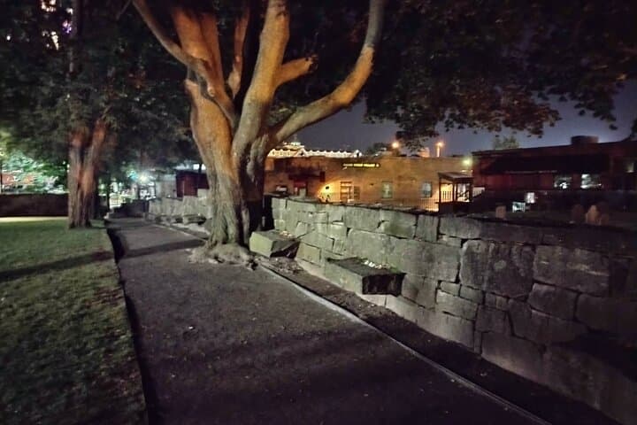 Salem Magic Lantern Tour: Haunted Night Walk in Derby Square photo 5