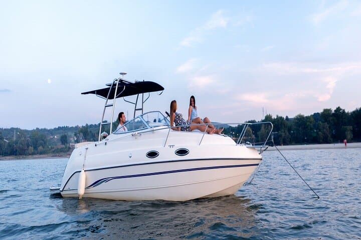 Private Boat Tour from Sao Paulo to Santos & Guaruja — Full-Day with Barbecue and Drinks photo 4