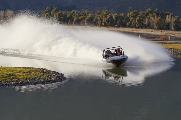 Jet Sprint Boating in Gibbston Valley — High-Speed Jet Boat Rides Near Queenstown photo 3