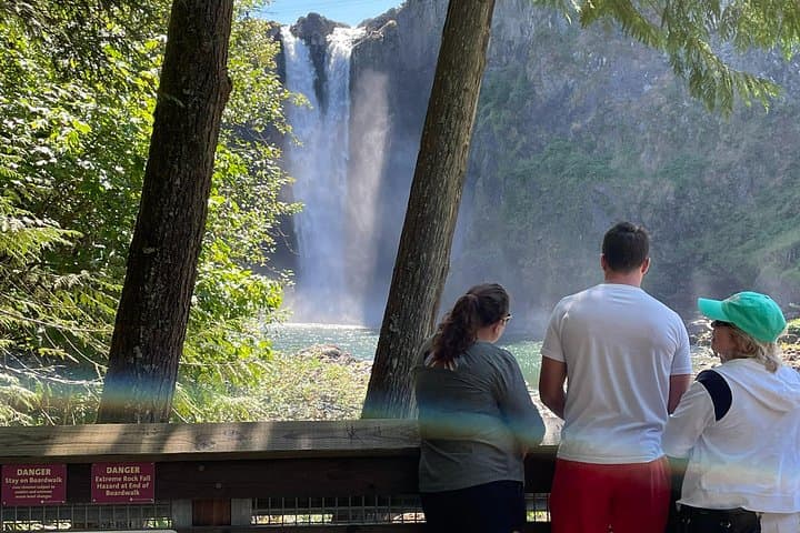 Snoqualmie Falls and Woodinville Wineries Day Tour from Seattle photo 2
