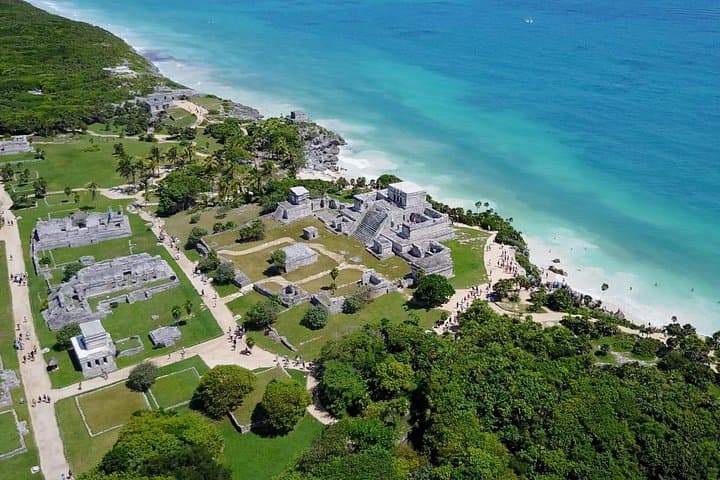 VIP Tulum & Turtles Private Tour — Swim with Sea Turtles and Beat the Crowds at the Ruins photo 2